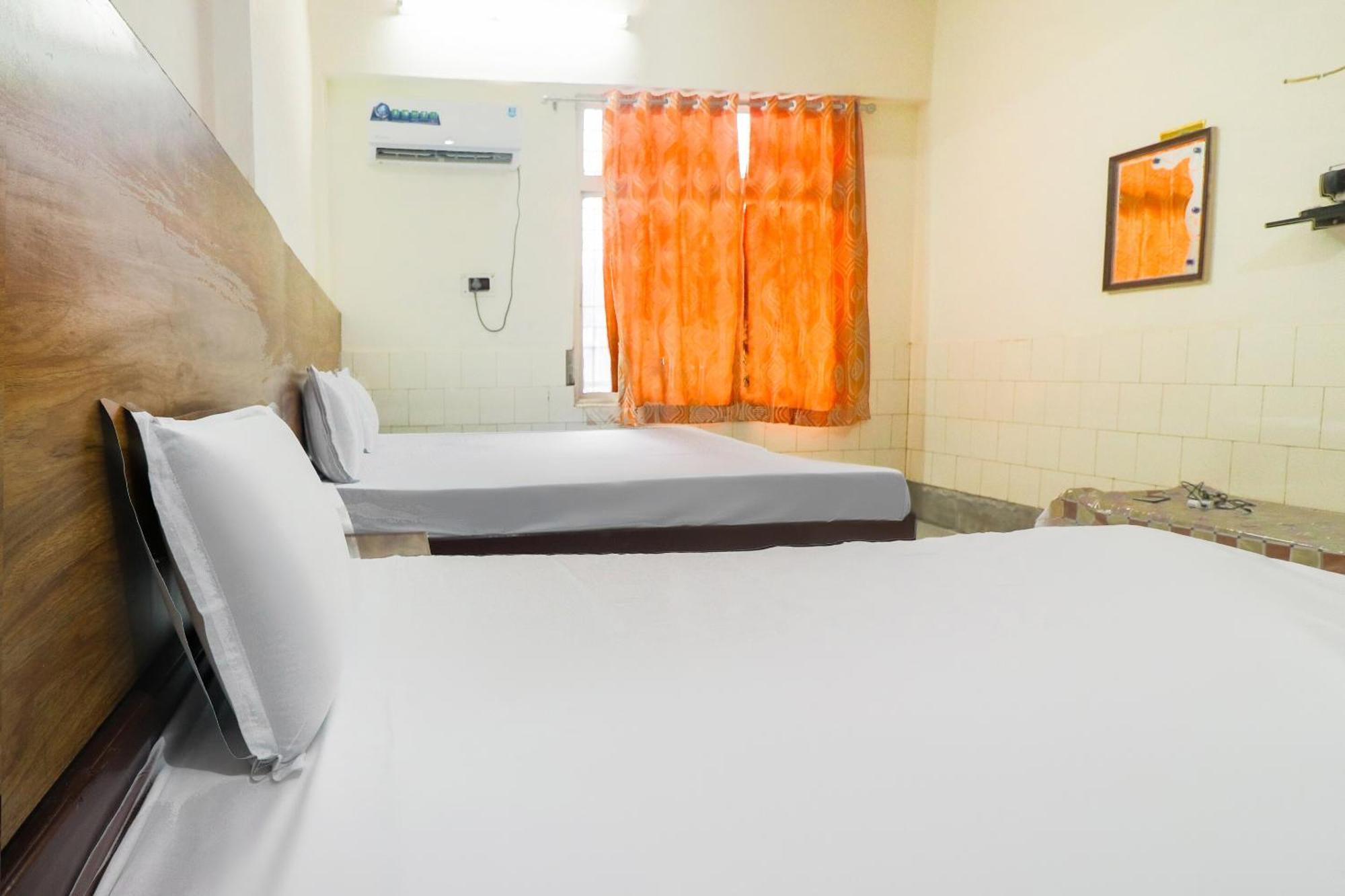 สปอต ออน 43285 โฮเต็ล อนันท์ภาวัน Hotel อาลีการห์ ภายนอก รูปภาพ