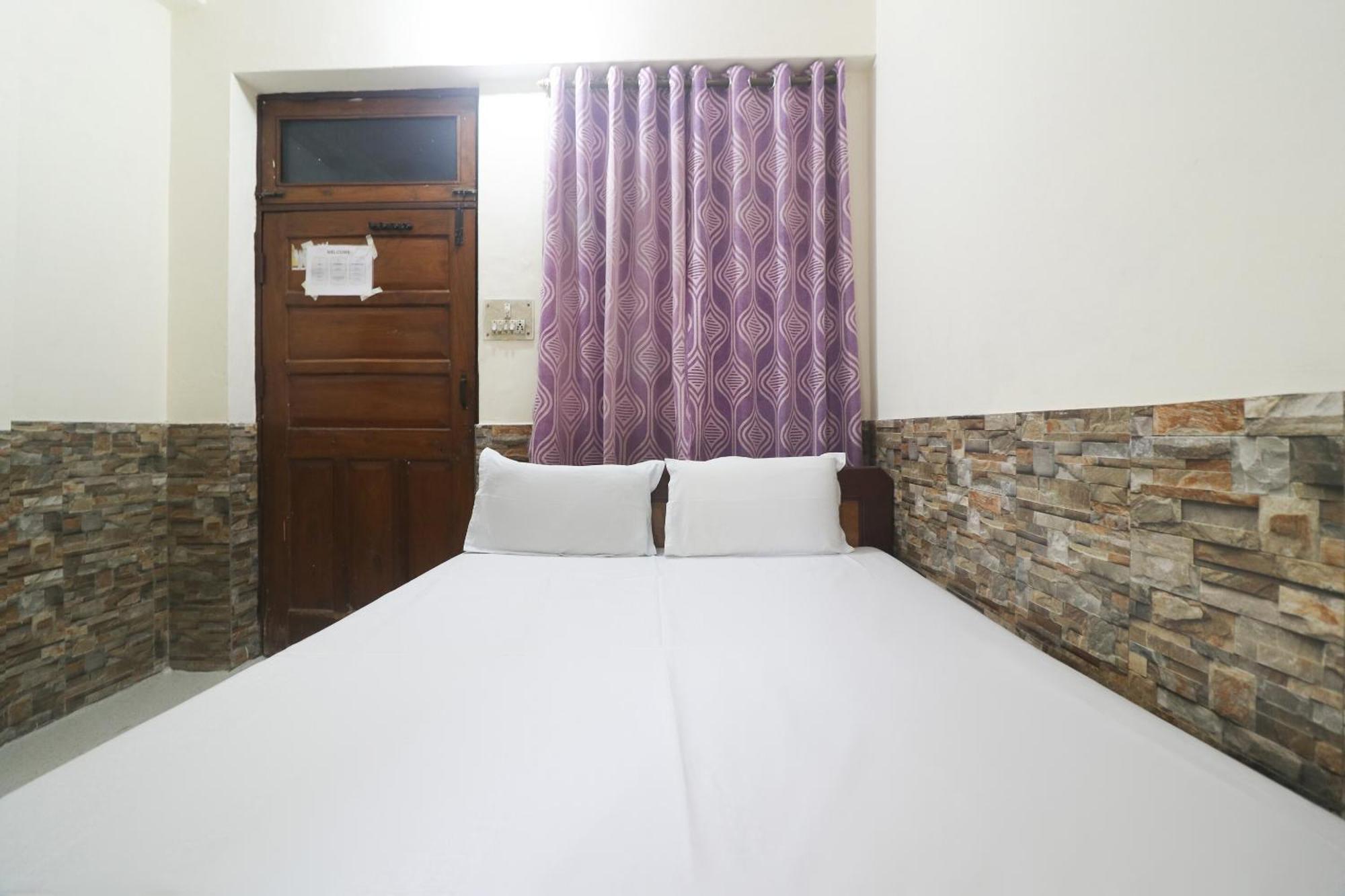 สปอต ออน 43285 โฮเต็ล อนันท์ภาวัน Hotel อาลีการห์ ภายนอก รูปภาพ